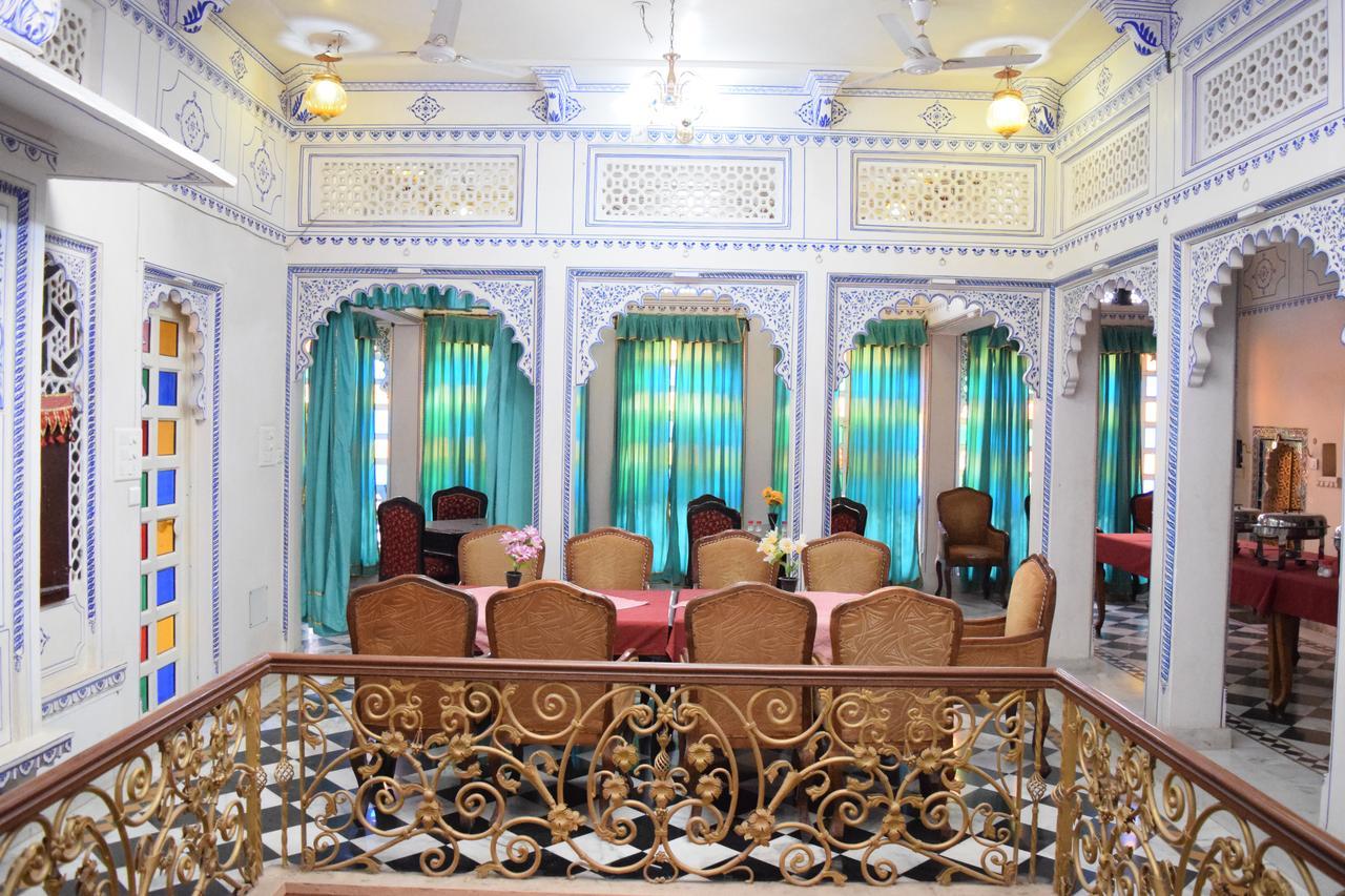 ชรี จากดิช มาฮาล เฮอริเทจ โฮเต็ล Hotel อุเดเปอร์ ภายนอก รูปภาพ