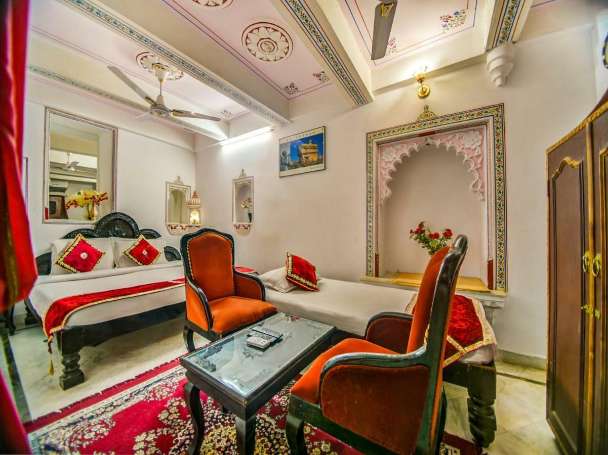 ชรี จากดิช มาฮาล เฮอริเทจ โฮเต็ล Hotel อุเดเปอร์ ภายนอก รูปภาพ